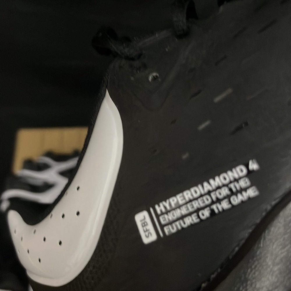 NIKE- Hyperdiamond 4 Keystone Softball cleats. NWT - Picture 7 of 9